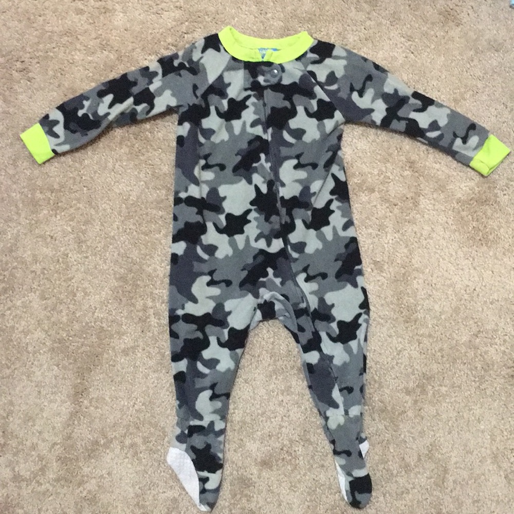 Boys 18m camo pajamas